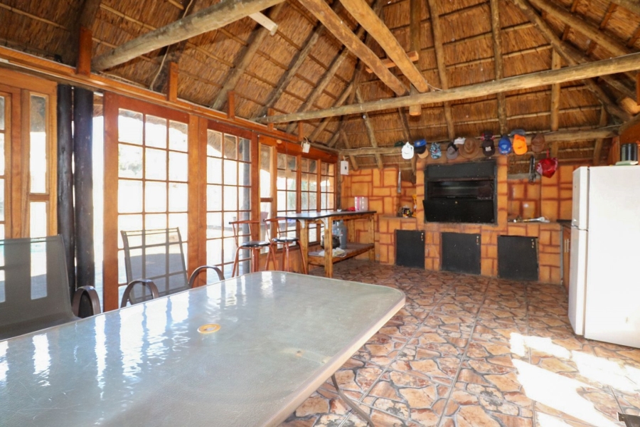 4 Bedroom Property for Sale in La Hoff North West